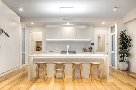 Photo of property in 4 Cheltenham Road, Devonport, Auckland, 0624