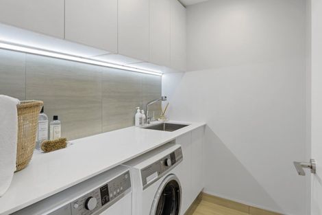 Photo of property in 32b Hewitts Road, Merivale, Christchurch, 8014