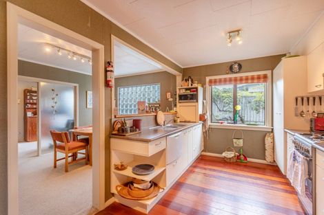 Photo of property in 76 Meeanee Quay, Westshore, Napier, 4110