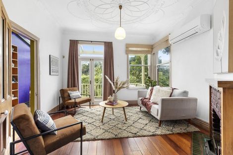 Photo of property in 153 Raroa Road, Aro Valley, Wellington, 6012