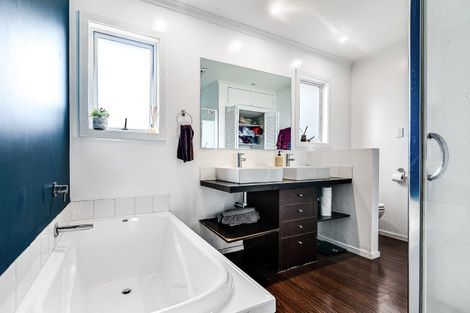 Photo of property in 180 Dinsdale Road, Dinsdale, Hamilton, 3204