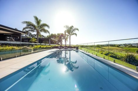 Photo of property in 55 Hull Road, Waitoki, Kaukapakapa, 0871