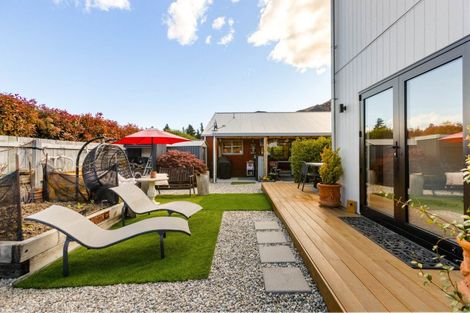 Photo of property in 21 Little Maude Drive, Lake Hawea, Wanaka, 9382