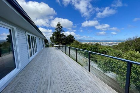Photo of property in 15 Dowse Drive, Maungaraki, Lower Hutt, 5010