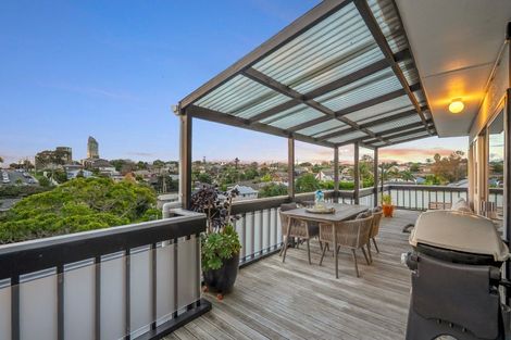 Photo of property in 1/23 Hart Road, Hauraki, Auckland, 0622