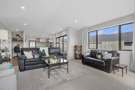 Photo of property in 3 Pataki Place, Omokoroa, 3114