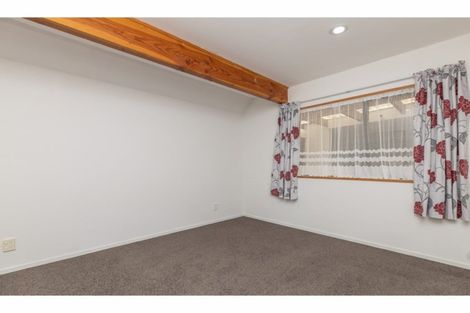 Photo of property in 2a Wainoni Road, Wainoni, Christchurch, 8061