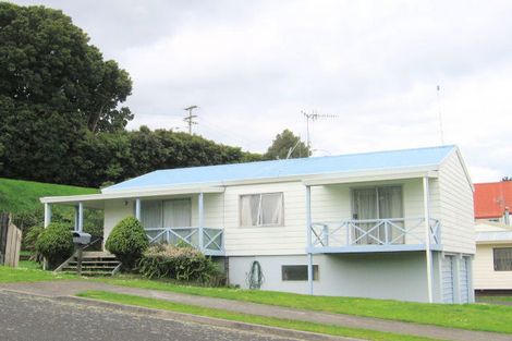 Photo of property in 1 Ferndown Close, Brookfield, Tauranga, 3110