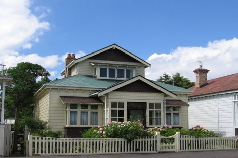 Photo of property in 28 Queens Parade, Devonport, Auckland, 0624