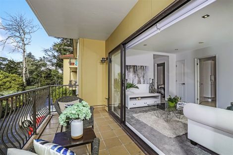 Photo of property in 5/7 The Avenue, Albany, Auckland, 0632