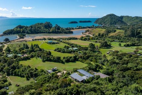 Photo of property in 1160a Abel Tasman Drive, Ligar Bay, Takaka, 7183