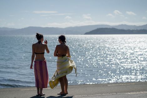 Photo of property in 21 Kaitawa Road, York Bay, Lower Hutt, 5013