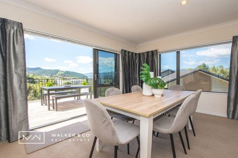 Photo of property in 14 Cosgrove Rise, Riverstone Terraces, Upper Hutt, 5018
