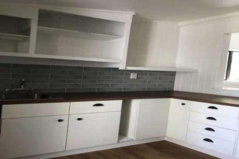 Photo of property in 12 Threadneedle Street, Greymouth, 7805