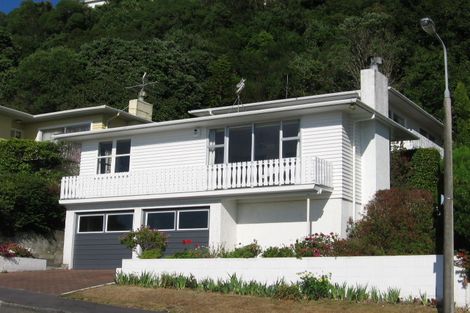 Photo of property in 35 Halifax Street, Kingston, Wellington, 6021
