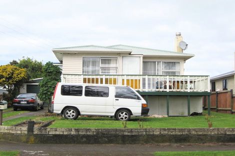 Photo of property in 19 Battiscombe Terrace, Waitara, 4320