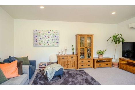 Photo of property in 11 Cochrane Drive, Kerikeri, 0230