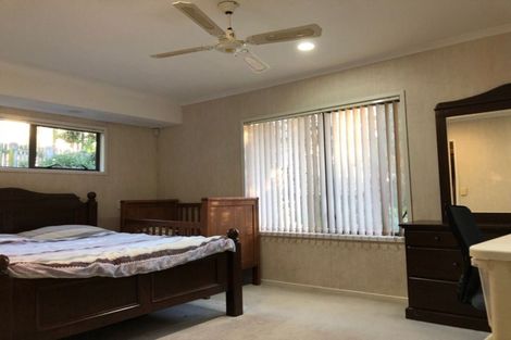 Photo of property in 28 Bayside Drive, Browns Bay, Auckland, 0630