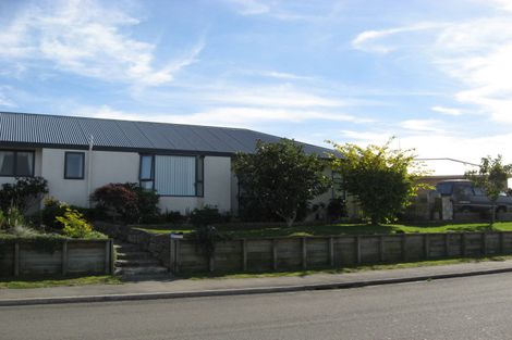Photo of property in 11 Ellesmere Place, Oceanview, Timaru, 7910