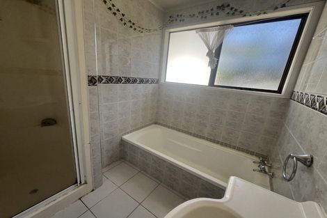 Photo of property in 9 Adel Place, Weymouth, Auckland, 2103