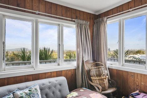 Photo of property in 29 Sunset Road, Totara Vale, Auckland, 0632