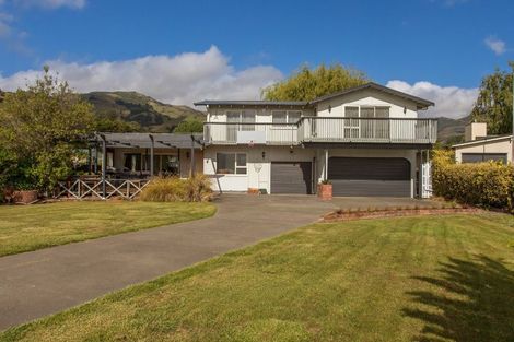 Photo of property in 10 Takamatua Beach Road, Takamatua, Akaroa, 7581