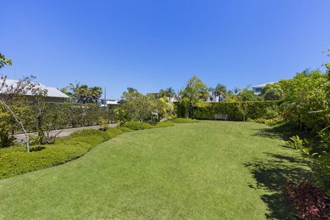 Photo of property in 18 Hamana Street, Narrow Neck, Auckland, 0622