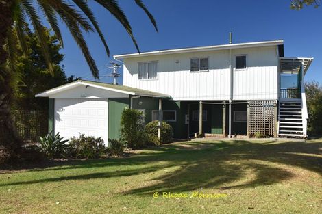 Photo of property in 1 Sandy Beach Road, Tinopai, 0593