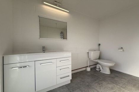 Photo of property in 27a Gemstone Drive, Birchville, Upper Hutt, 5018