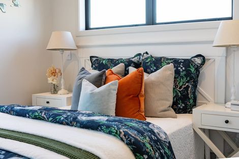 Photo of property in 11b Rangeview Road, Sunnyvale, Auckland, 0612