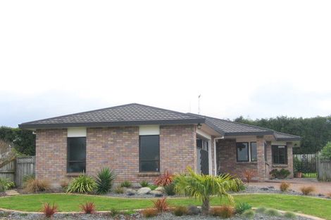 Photo of property in 102 Russley Drive, Mount Maunganui, 3116