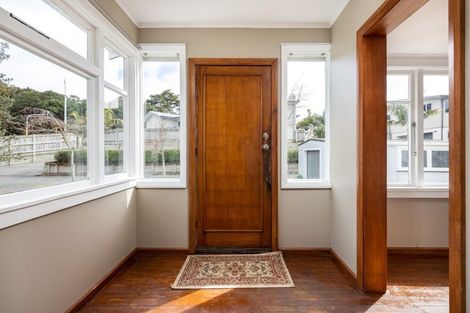 Photo of property in 7 Lorna Street, Lynmouth, New Plymouth, 4310