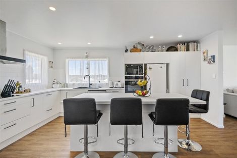 Photo of property in 12 Edinburgh Street, Tuakau, 2121