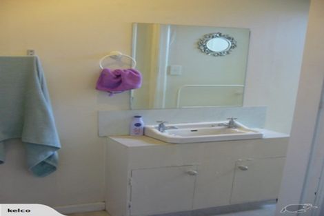 Photo of property in 4 Hawker Street, Mount Victoria, Wellington, 6011