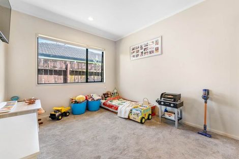 Photo of property in 285 Hobsonville Road, Hobsonville, Auckland, 0618