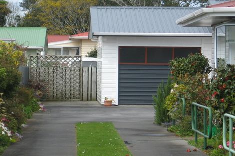 Photo of property in 17a Walsh Road, Westown, New Plymouth, 4310