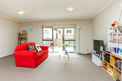 Photo of property in St Claire Village, 9/172 Mcleod Road, Te Atatu South, Auckland, 0610