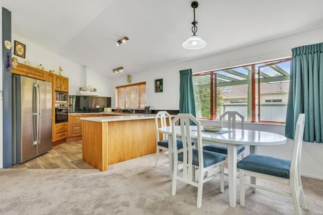 Photo of property in 425 Southland Place, Raureka, Hastings, 4120