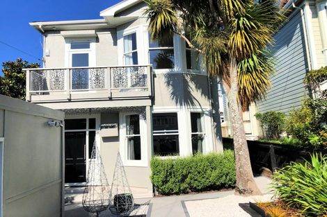 Photo of property in 15 Park Street, Thorndon, Wellington, 6011