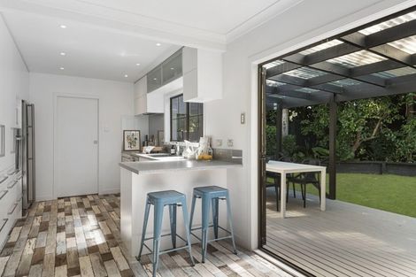 Photo of property in 8 Bellcroft Place, Belmont, Auckland, 0622