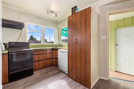 Photo of property in 2 Island View Road, Western Heights, Rotorua, 3015