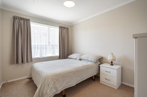 Photo of property in 8 Purdie Place, Milson, Palmerston North, 4414