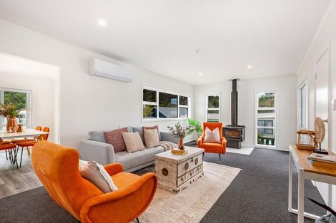 Photo of property in 52 Lees Grove, Wainuiomata, Lower Hutt, 5014