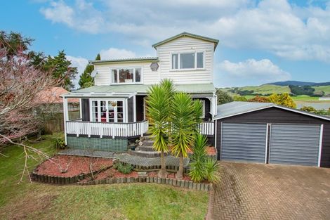 Photo of property in 4 Walnut Place, Owhata, Rotorua, 3010