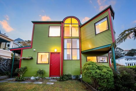 Photo of property in 26 Glasgow Street, Kelburn, Wellington, 6012