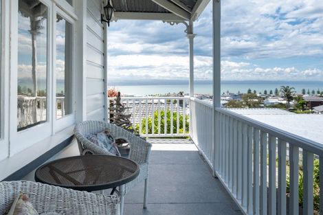 Photo of property in 8 Goldsmith Terrace, Hospital Hill, Napier, 4110