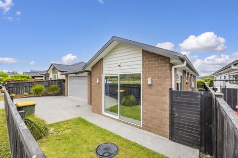 Photo of property in 69 Nobilo Road, Kumeu, 0810