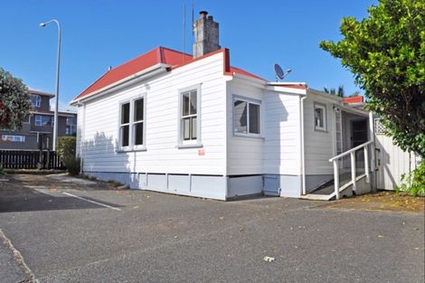 Photo of property in 46 Vivian Street, New Plymouth, 4310