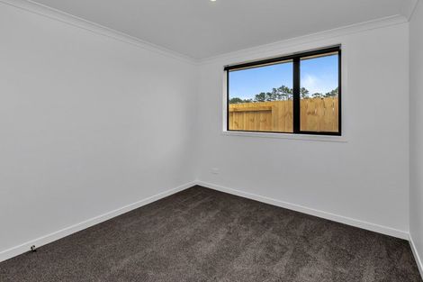 Photo of property in 51 Te Taniwha Road, One Tree Point, 0118