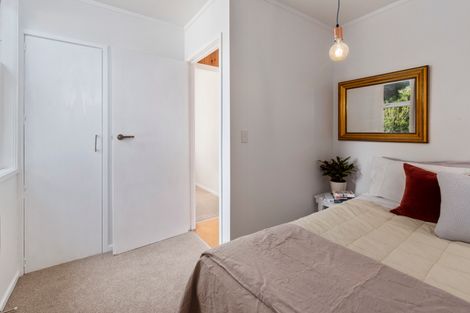 Photo of property in 3 Ferndale Avenue, Leigh, 0985